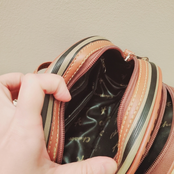 Chenson small crossbody bag rare - Picture 6 of 11